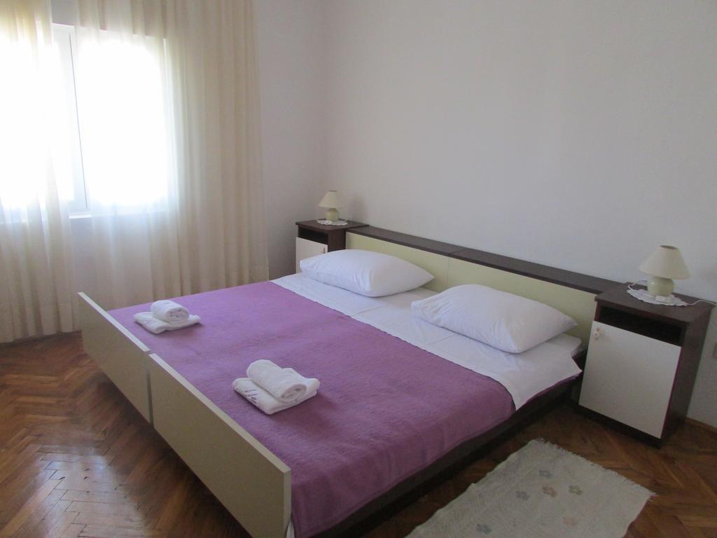 Apartments Jasen Maslenica Bagian luar foto