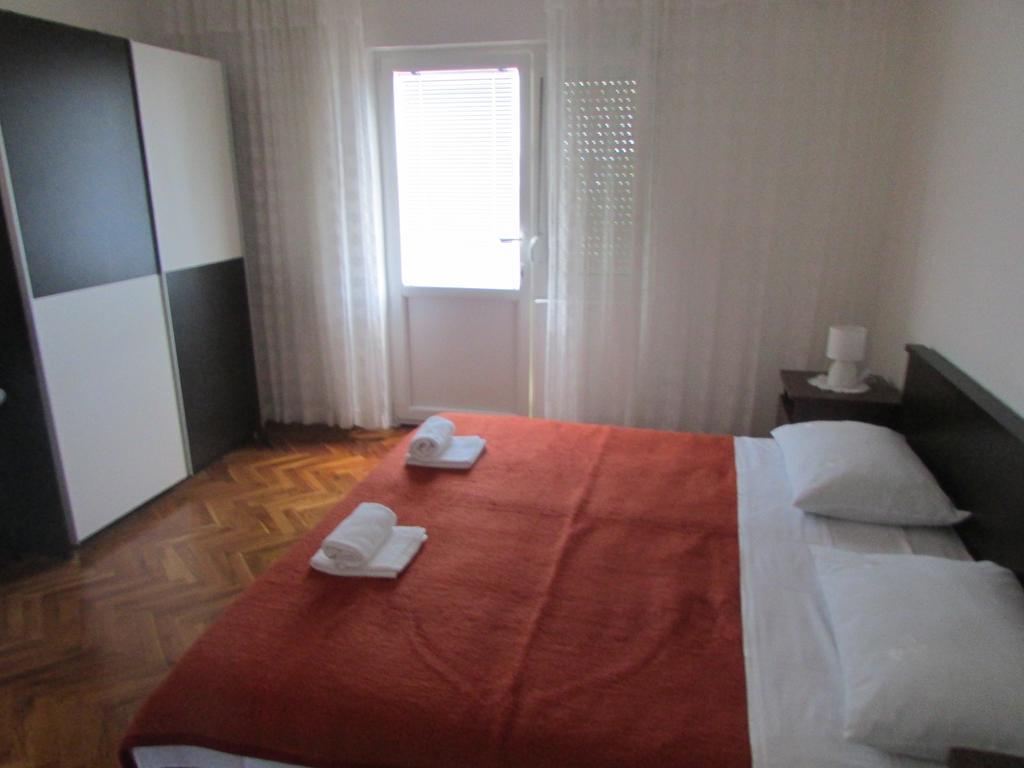 Apartments Jasen Maslenica Bagian luar foto